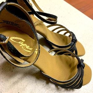 Capezio ballroom shoe size 10